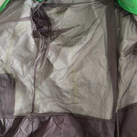 Northface rain shell - Picture 4 of 5